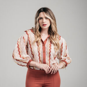 CAMISA LORENA CURTA BARRA TRICOT