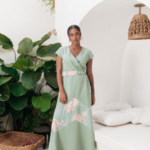 VESTIDO MONICA EM CREPE DETALHE EM CREPE ESTAMPADO