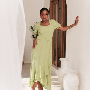 VESTIDO MARINA RECORTES JABOT EM MALHA RENDADA VERDE