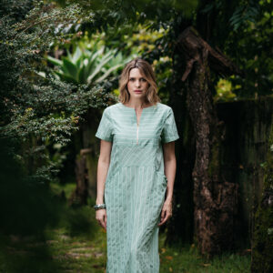 VESTIDO ROSA MG.CT. COMPOSE CREPE LISTRADO VERDE