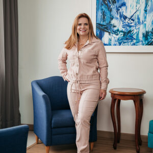 CONJUNTO SOUL JAQUETA E CALÇA PESPONTOS EM DENIM ROSE