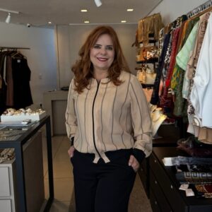 JAQUETA MARIA HELENA ZIPER FRENTE EM CHIFFON LISTRADO